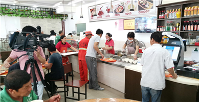 全國(guó)首創(chuàng)！杭州迎來(lái)智慧養(yǎng)老食堂！